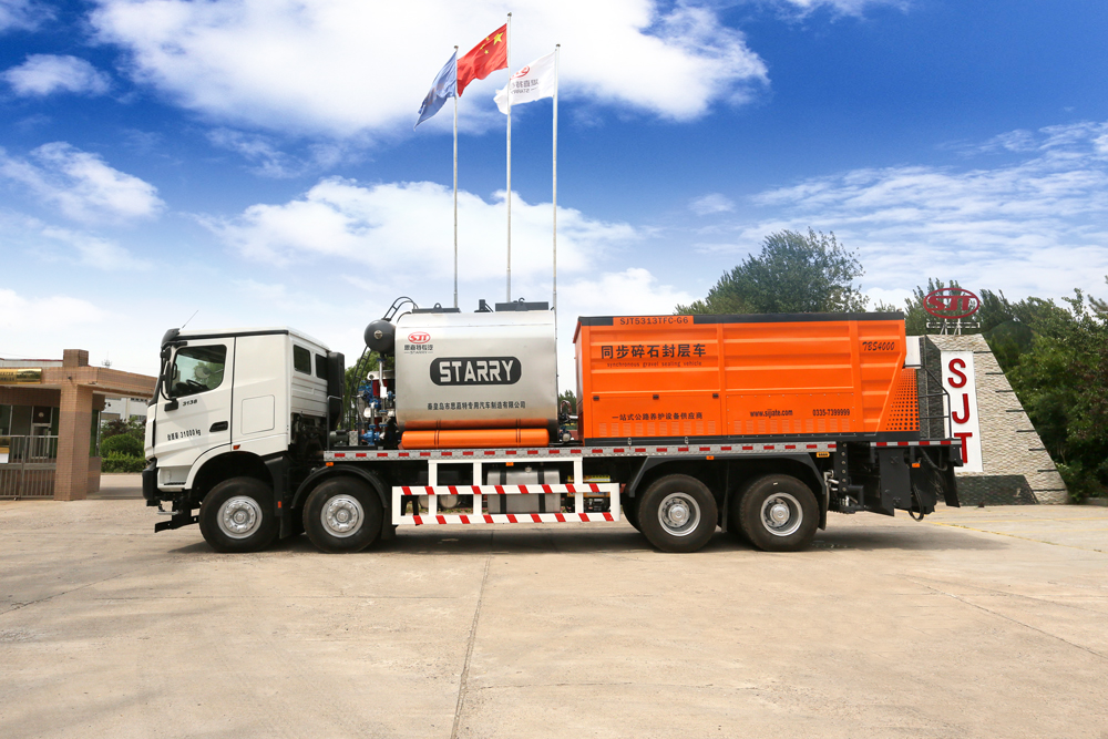 1718342642141044.jpg 同步碎石封層車252k.jpg